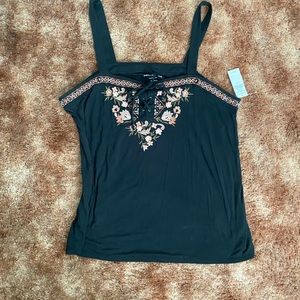 American Eagle black top XXL